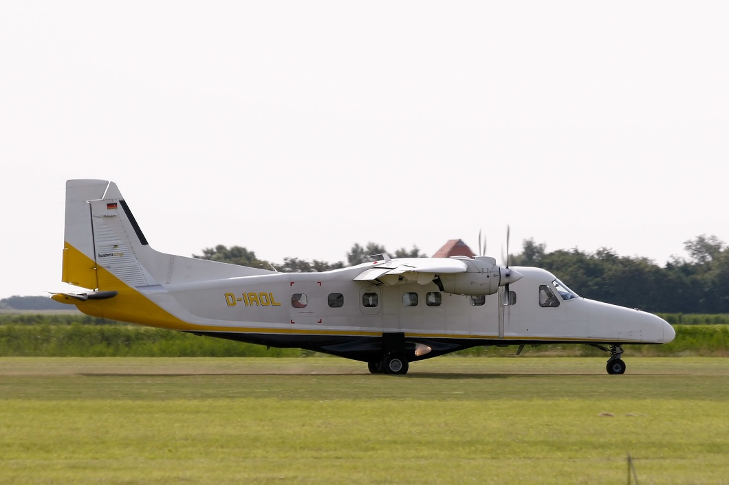 Picture-of-Dornier 228-100-Aircraft gallery