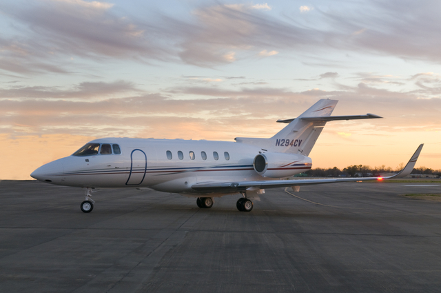 Picture-of-Hawker 800-Aircraft gallery